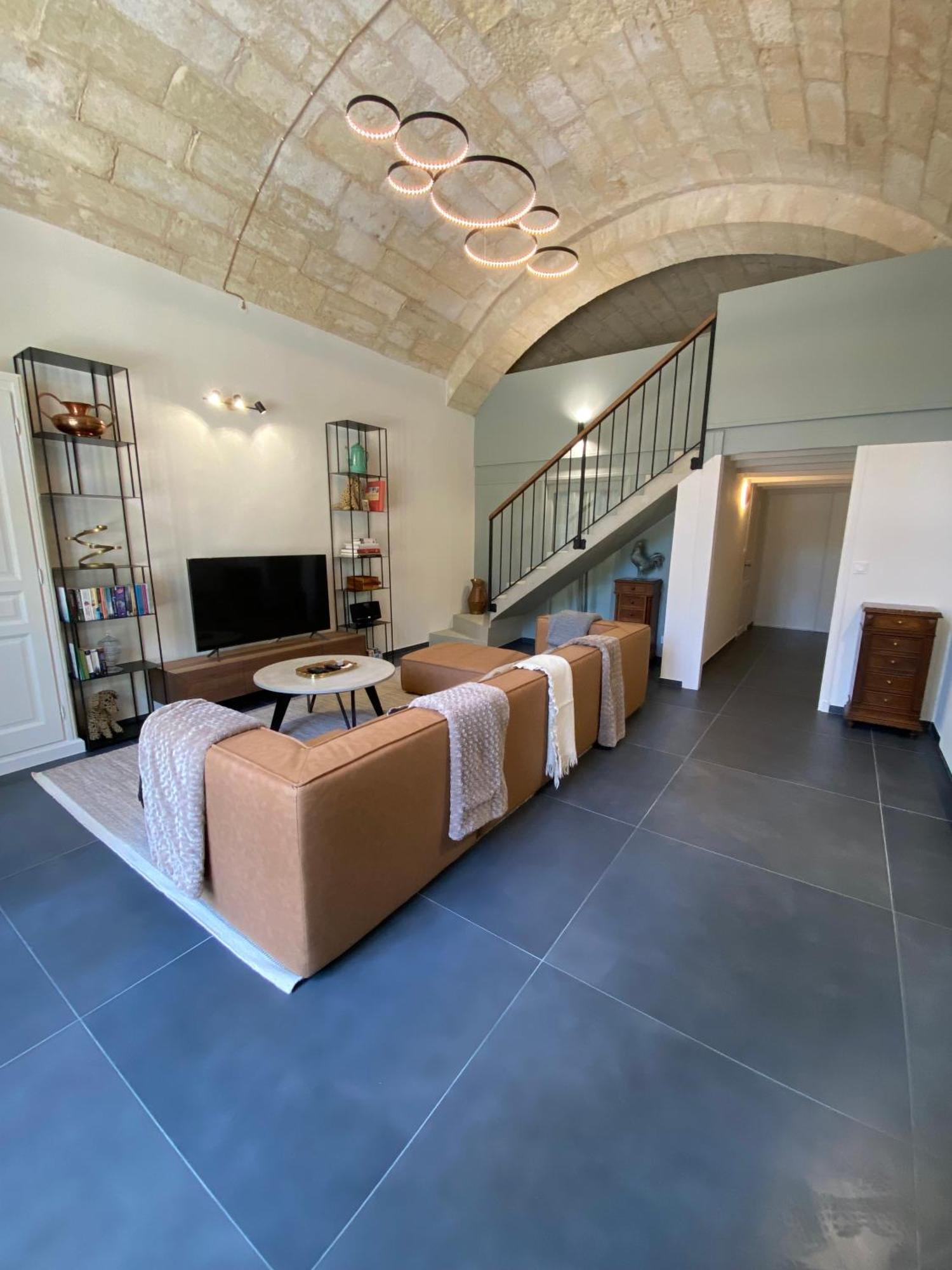 Appartement Avec Piscine Privee Dans Residence Pour 6 Personnes Uzès المظهر الخارجي الصورة