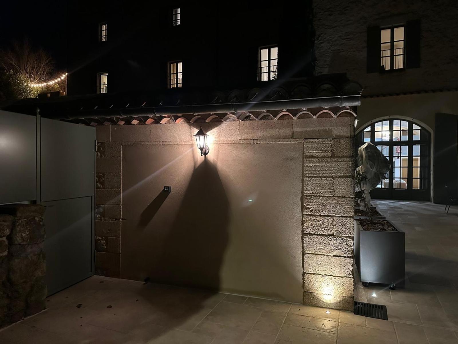 Appartement Avec Piscine Privee Dans Residence Pour 6 Personnes Uzès المظهر الخارجي الصورة