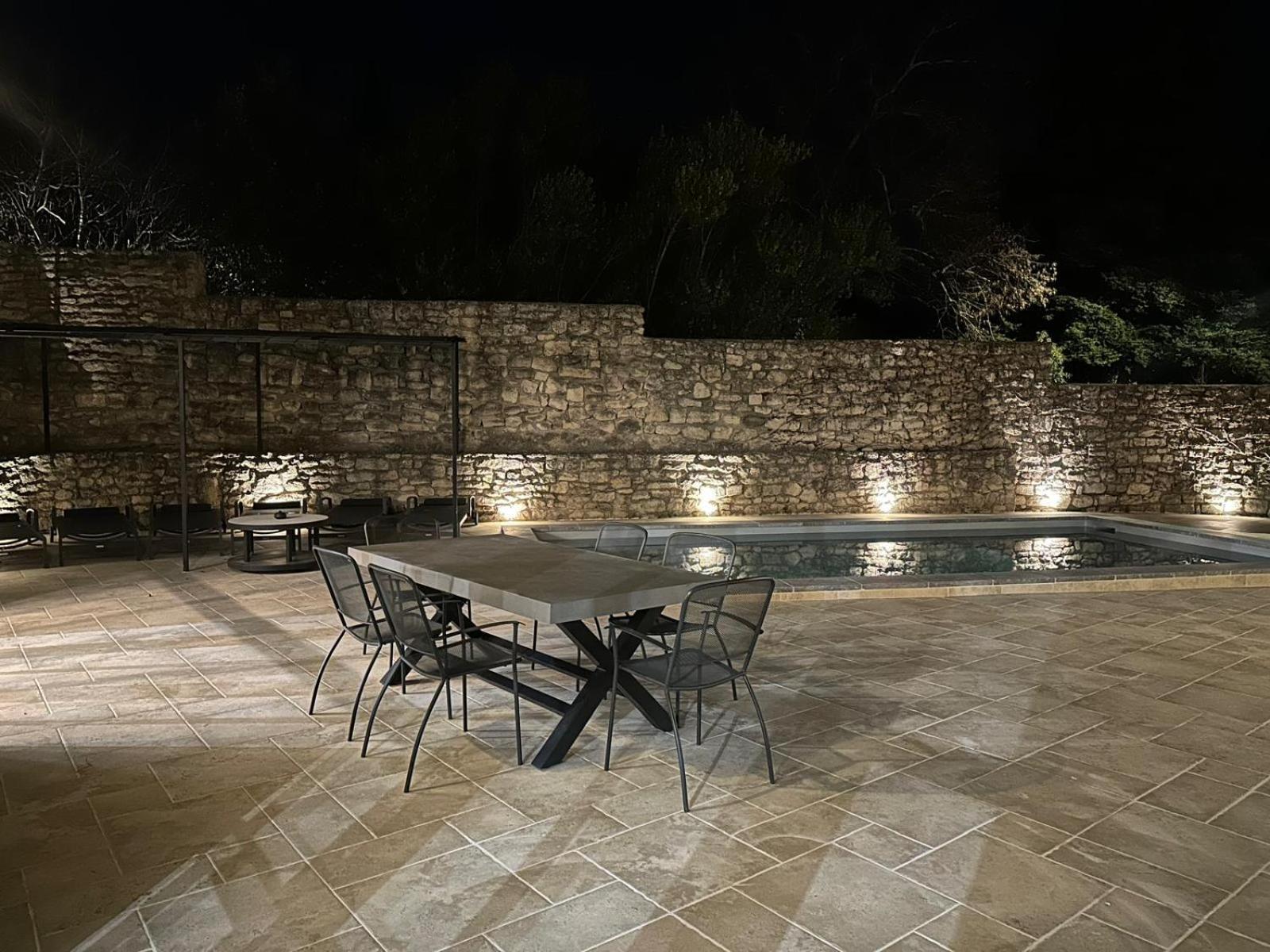 Appartement Avec Piscine Privee Dans Residence Pour 6 Personnes Uzès المظهر الخارجي الصورة