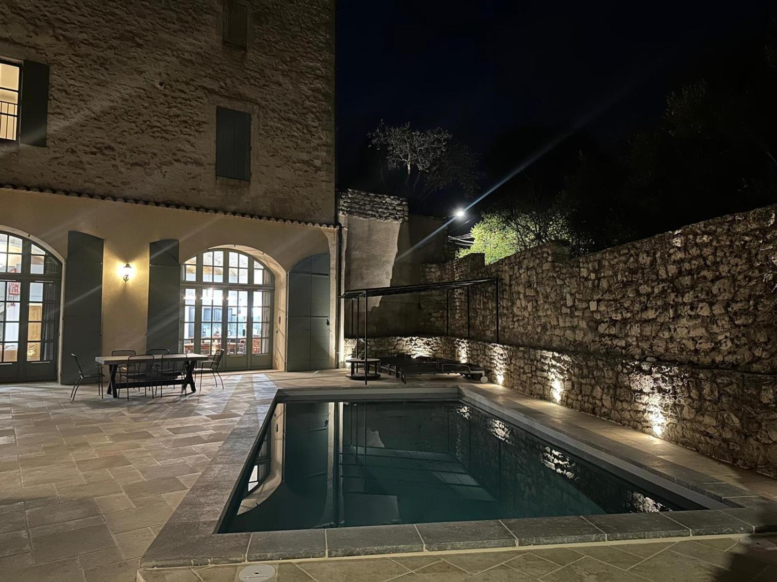Appartement Avec Piscine Privee Dans Residence Pour 6 Personnes Uzès المظهر الخارجي الصورة